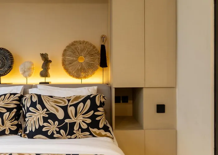 Villa Luxury 2br Berawa Loft | Private Pool, Near Cafe *