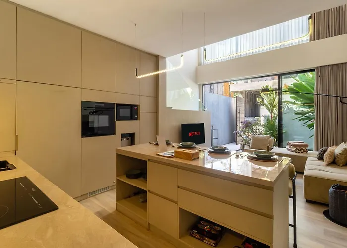 Luxury 2br Berawa Loft | Private Pool, Near Cafe *