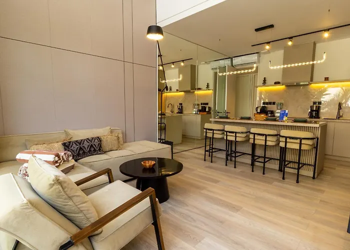 Luxury 2br Berawa Loft | Private Pool, Near Cafe *