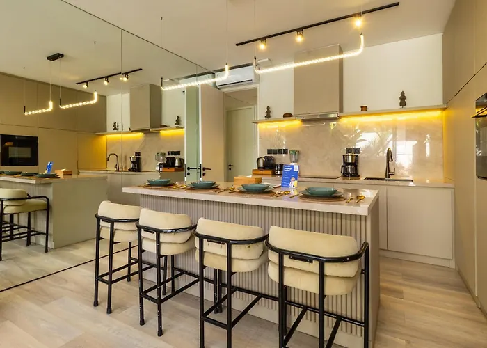 Luxury 2br Berawa Loft | Private Pool, Near Cafe Villa *