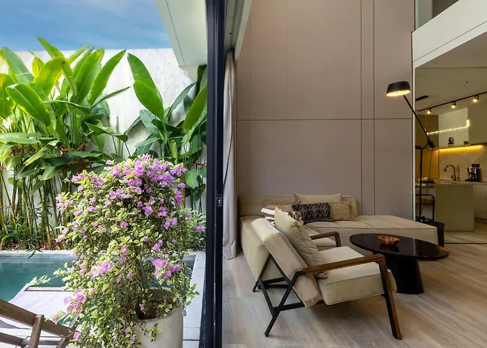 Luxury 2br Berawa Loft | Private Pool, Near Cafe Villa Canggu