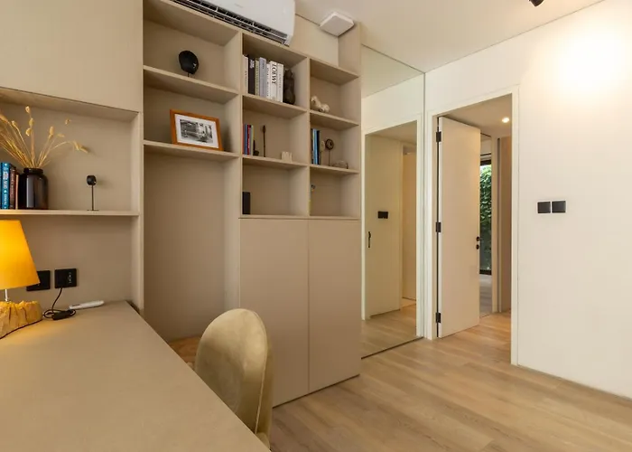 Villa Luxury 2br Berawa Loft | Private Pool, Near Cafe Canggu